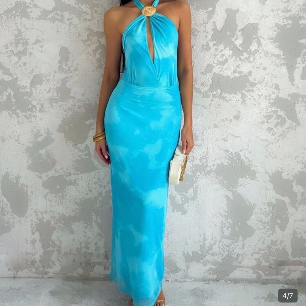 Elegant Blue Halter Maxi Dress